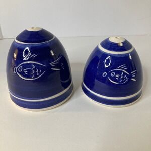 Vintage Ceramic Art Pottery Salt Pepper Shakers Etched Fish‎ Signed 3.5"